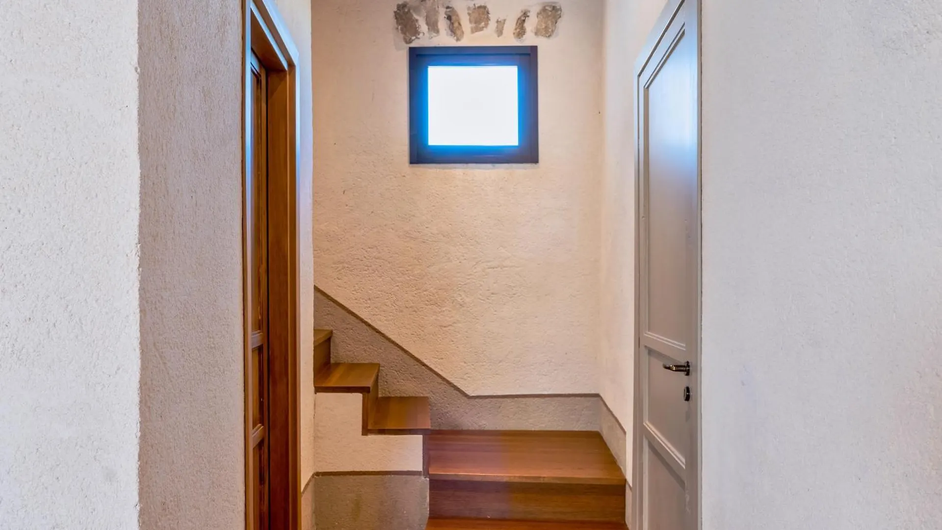 מלון פורטו אמפדוקלה Borgo Delle Pietre 4*,  איטליה