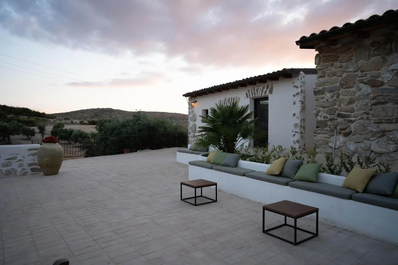Borgo Delle Pietre Hotel Porto Empedocle 4*,